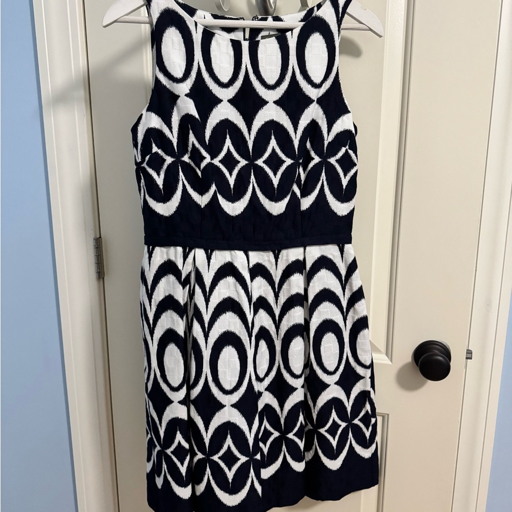 Taylor Navy and White Geometric Dress